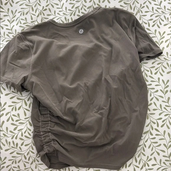 lululemon athletica Men's Short Sleeve Ribbed Tee — Olive