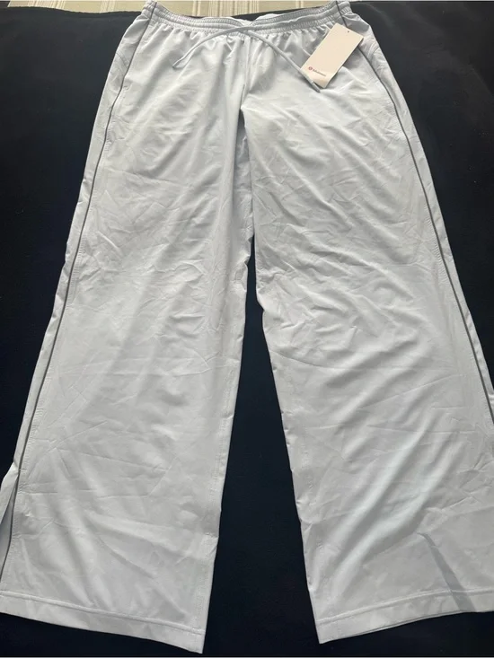 NWT Lululemon Athletica Sky Light Blue Wide-Leg Drawstring Pants