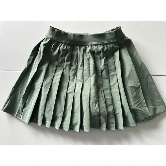 Lululemon Varsity Pleated Skirt Sage Green Tennis Skort LW8ALRS Size 2