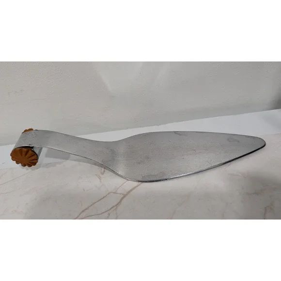 Vintage Chase USA Art Deco Chrome Pie Cake Server Centaur Logo Walter Von Nessen