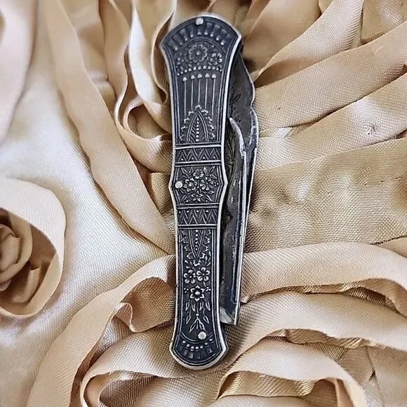 Victorian era Fruit & Nut Knife