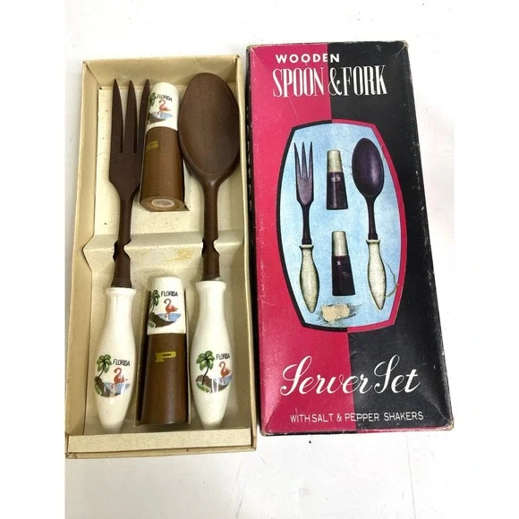 VTG Wooden Salad Serving Utensils Flamingo Florida Salt Pepper Shakers‎ NOS