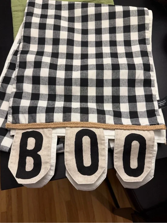 Black and White Boo Table Runner