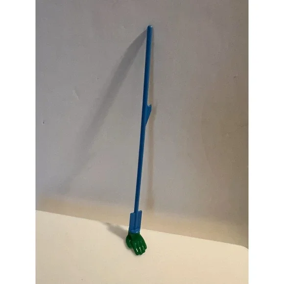 MILTON BRADLEY MOUSE TRAP Green Hand on Blue‎ Stick Replacement Pieces 1994