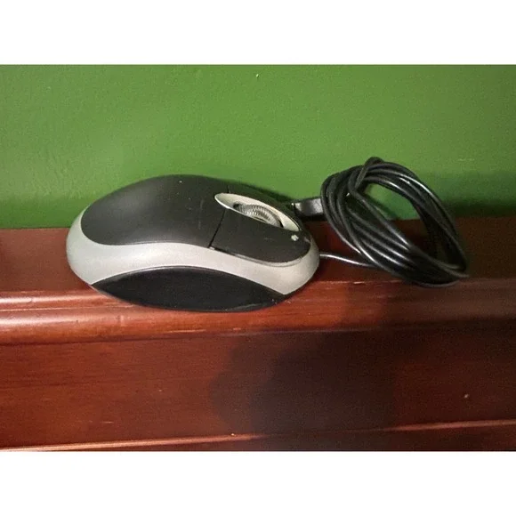 Wired Optical Mouse USB Black and Silver Scroll Wheel Computer Peripheral