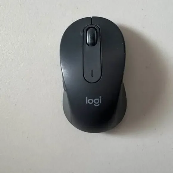 Logitech M650 Wireless Mouse