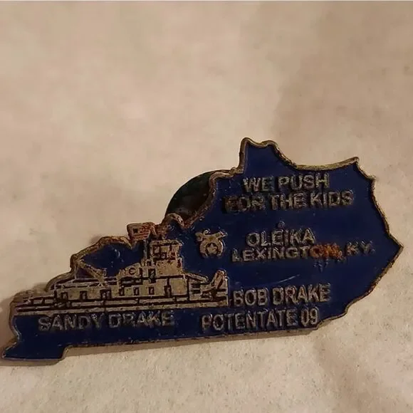 Oleika Shriners Sandy and Bob Drake Potentante 09 Pin