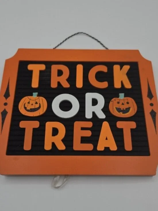 Halloween Trick Or Treat Hanging Wooden Sign Pumpkin Wall Decor Orange Black