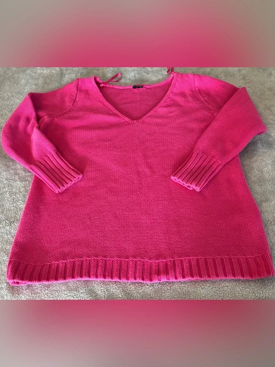 Women’s Long Sleeve V-Neck Pink Sweater Size Large 100% Cotton