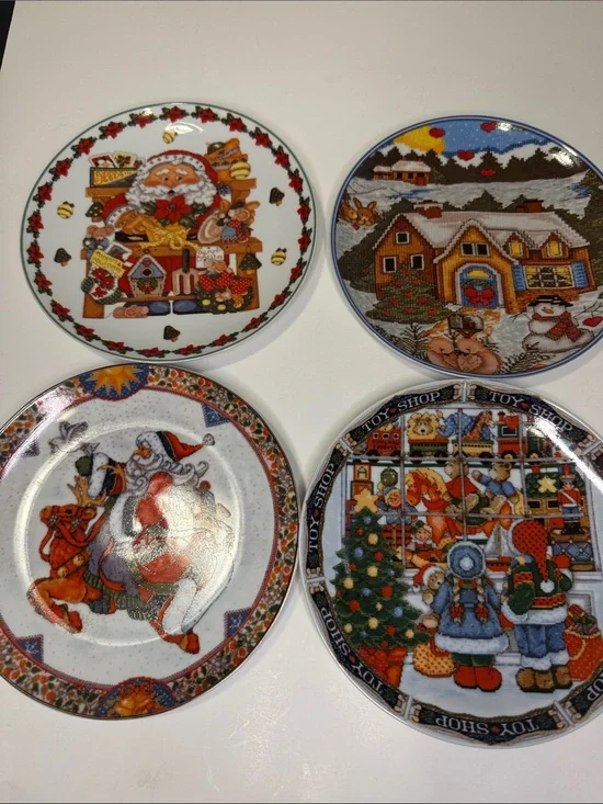 Royal Norfolk Holiday Ceramic Plate Set - Red, Green, Blue, White Accents