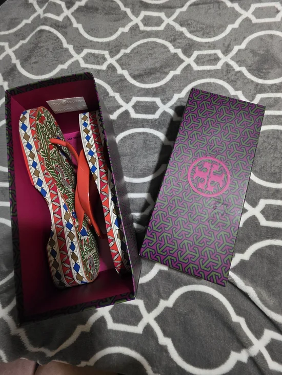Tory Burch Spicy Orange Wedge Size 7