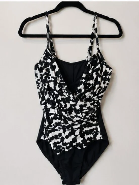 Magicsuit Hot Spot Louise one piece swimsuit Size 8