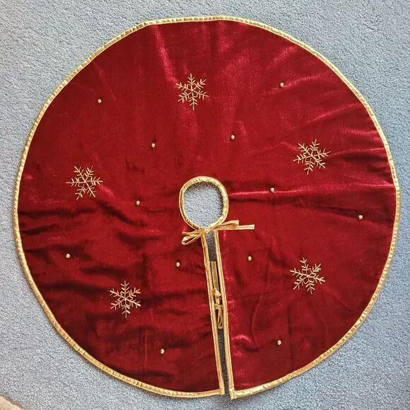 Burgundy Velvet Christmas Mini Tree Skirt Gold Snowflakes Holiday Tree Decor 28