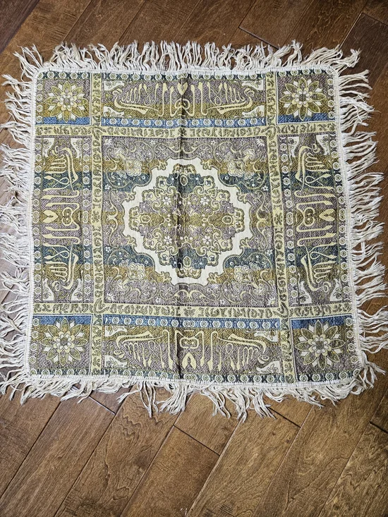 Vintage Middle Eastern Medallion Wall Tapestry - Cream, Gold & Blue