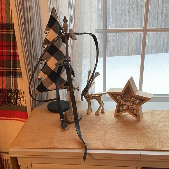 TWO (2) CHILDREN'S PLACE BETS LEOPARD & SPARKLE. CHILD SIZE