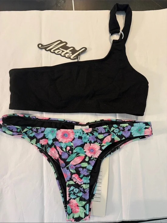 Motel Rocks Kiyoshi onyx rib Bikini top paired with Afia Bikini bottom in Floral