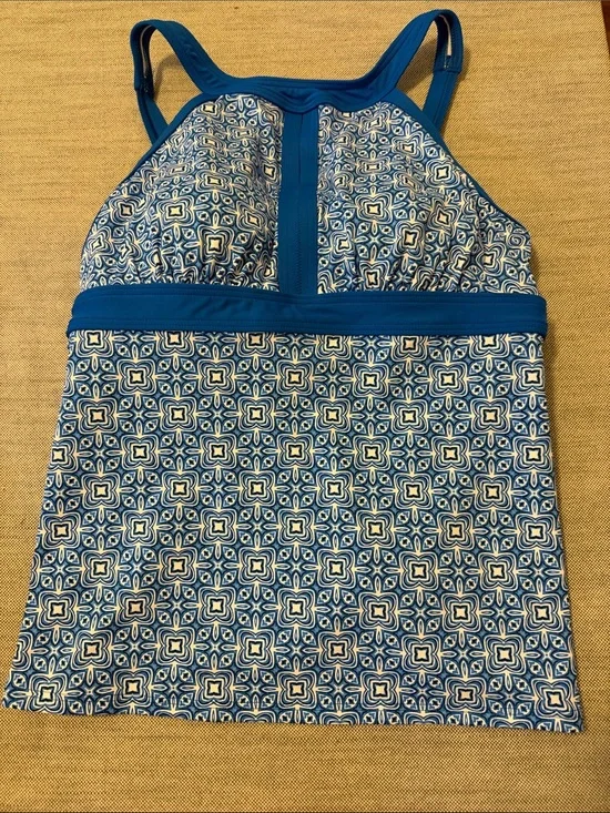 Lands' End Blue Patterned Tank with Built-In Shelf Bra