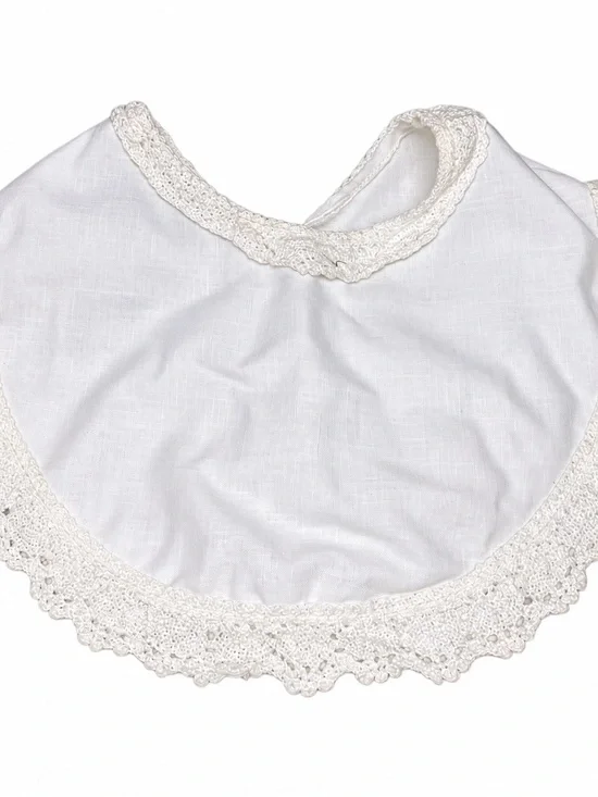 Source Unknown Cream Crochet-Trim Baby Bib