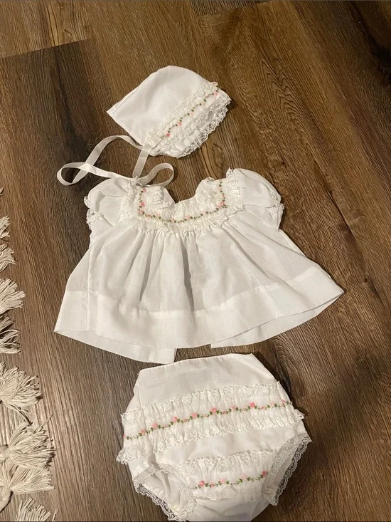 Vintage alexis 3 piece embroidered smock style baby outfit 3 months