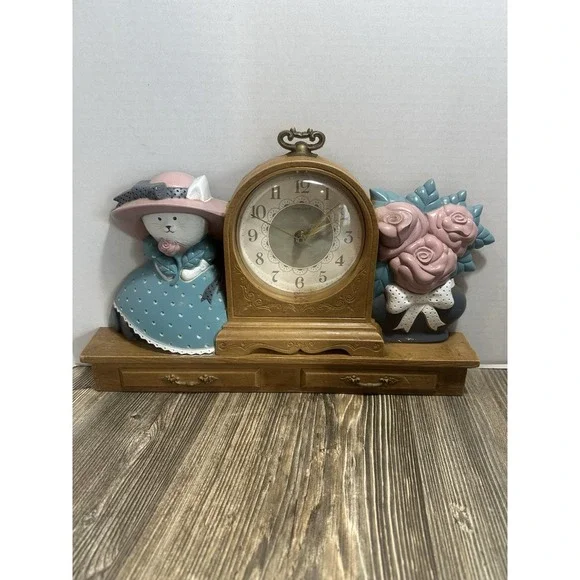 VTG Burwood Cat/kitten Country Clock WORKS‎