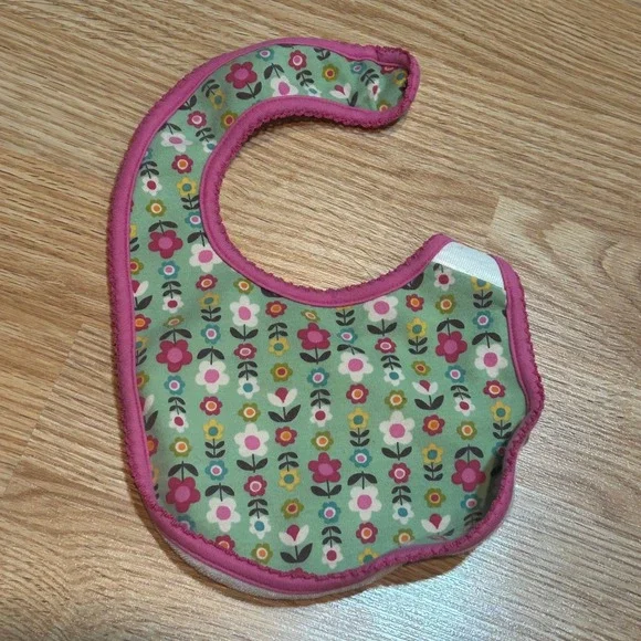 Vera‎ Bradley Baby Floral Bib Pink Green White Terry Cloth Backing Loop Closure