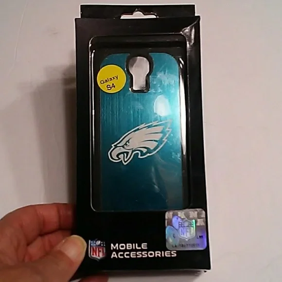 NIP NFL Eagles Phone Case
