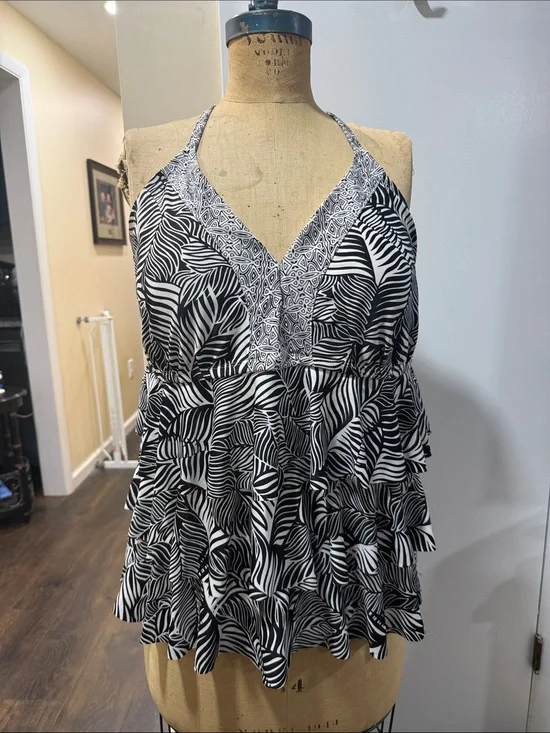 Catalina Black and White Women's Swim Bikini Top