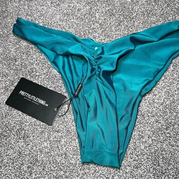 Women's Pretty Little Thing bikini bottoms‎ size 8 new
