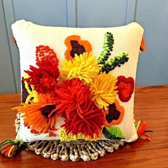 Vintage Handmade Crewel Yarn Embroidery Pillow – 12.5