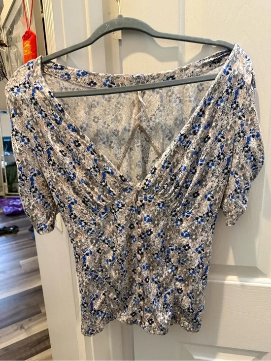 Free People Blue Floral V-Neck Puff Sleeve Blouse