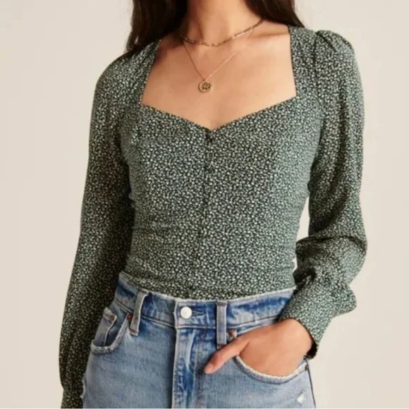 Abercrombie & Fitch Green Floral Square-Neck Long-Sleeve Blouse