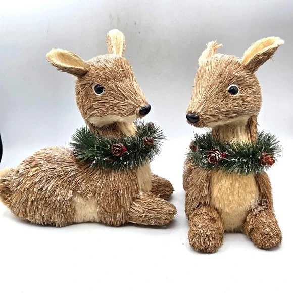 Lot of 2 Straw Deer Holiday Winter Rustic Farmhouse Country‎ Decor 9x11