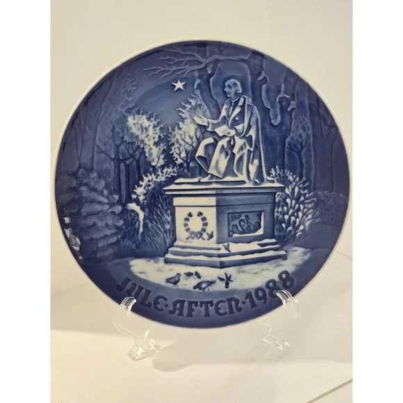 1988 Bing & Grondahl Annual Christmas Plate‎ - The Kings Garden