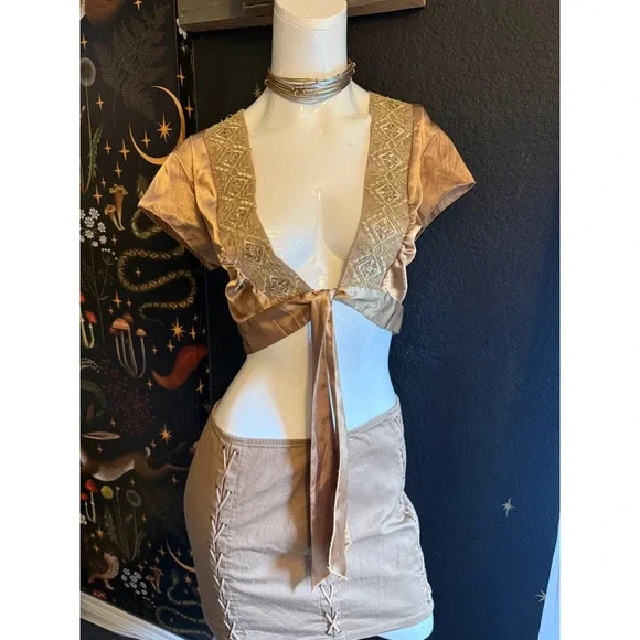 Dolled Up by FANG Bronze Gold Satin Embroidered Sequin Tie Front Crop Top Large