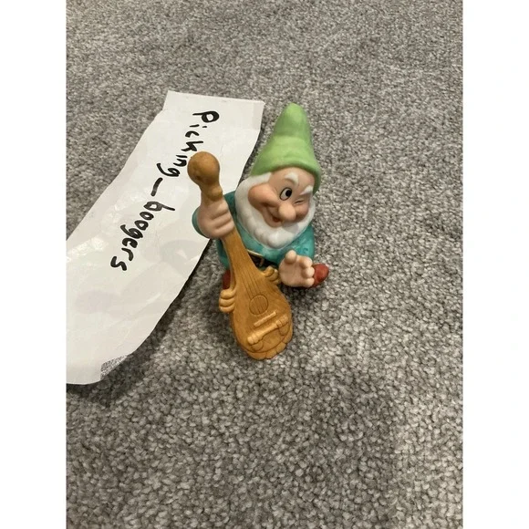VTG Disney Snow White‎ and the Seven Dwarves Happy 3