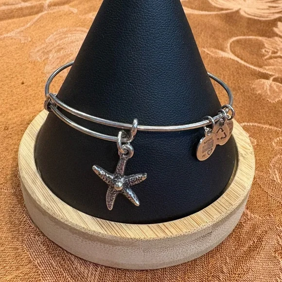 Alex and Ani Starfish Charm Expandable Bracelet