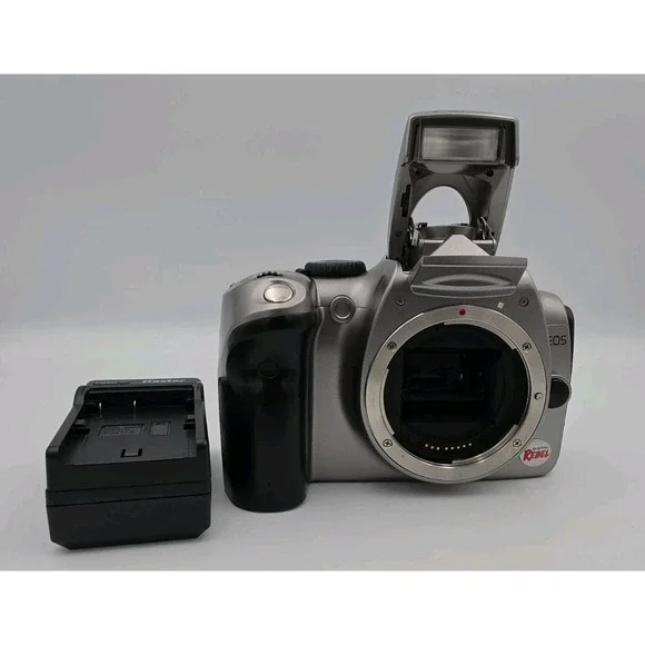 Canon EOS Rebel 6.3MP Digital SLR Camera 300D Body Silver DS6041