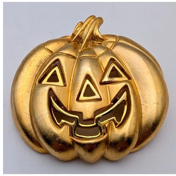 Casual Corner Vintage Gold Tone‎ Jack O Lantern Pumpkin Halloween Brooch Pin