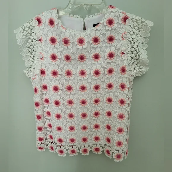 J crew Women crochet floral Sleeveless Top‎ Size XS