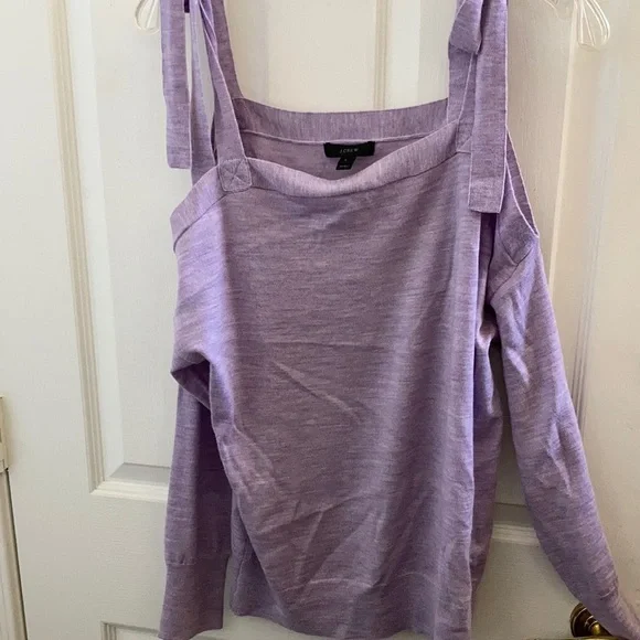 FINAL MARKDOWN UNIQUE j crew wool cold shoulder top small.