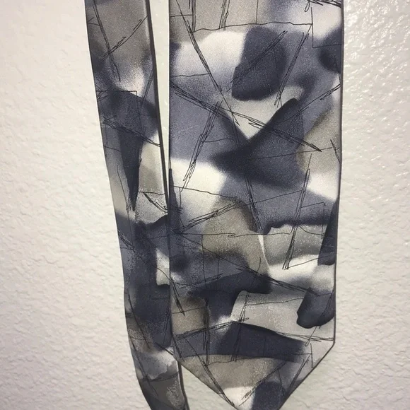J. Garcia Men’s The Blue Iceberg Coll. 54 Abstract Silver Charcoal Silk Tie
