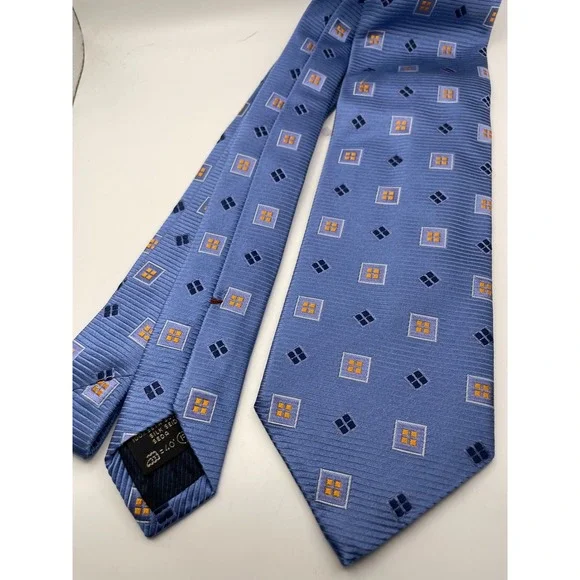 Ermenegildo Zegna Light Blue Geometric Square Silk Tie Made in Italy 3.75
