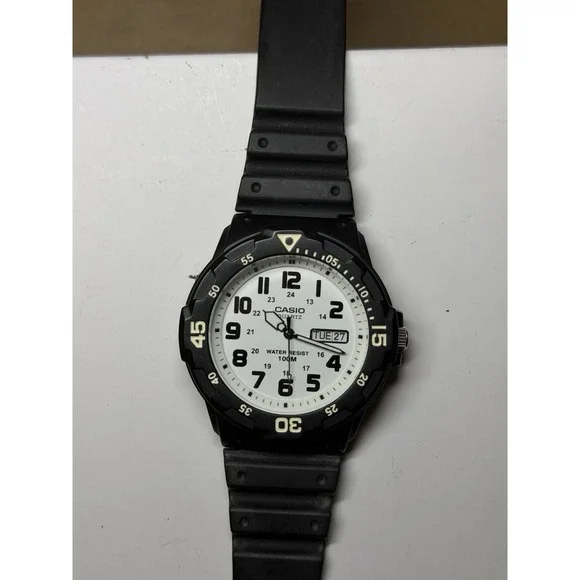 Casio MRW-200H Analog Dive Watch 5125 Quartz‎ 100M Water Resistant Black