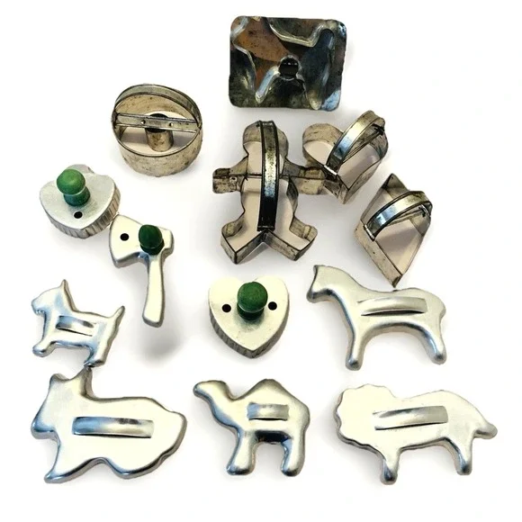 VTG Cookie Cutters LOT Green Handle Country Folk Horse Dog Biscuit Christmas