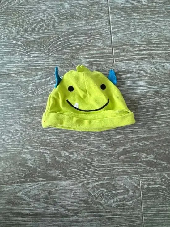 Just One You Made By Carter's Monster Hat Size 6M Green
