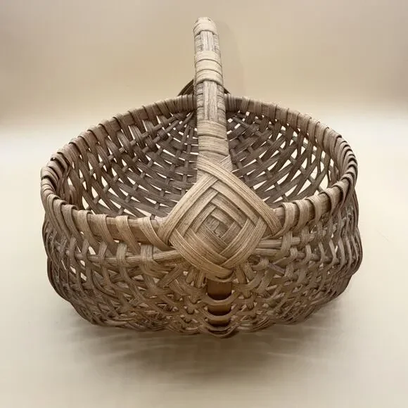 Vintage wicker Buttocks farmhouse Basket with Handle Country Natural Brown
