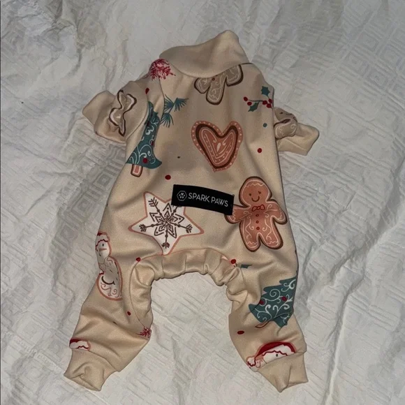 NWT SPARK PAWS DOGGY HOLIDAY PAJAMAS‎