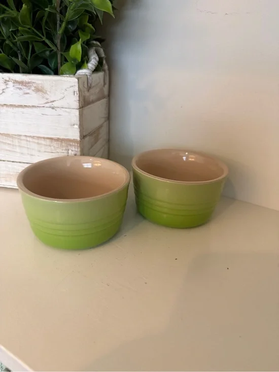 Le Creuset Green Stoneware Ramekins Set of 2 4” Mini Bowls