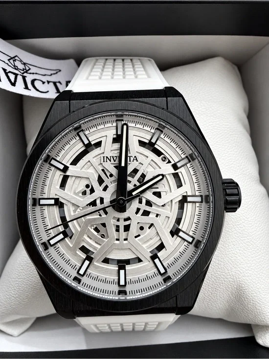 Invicta Speedway Rims Watch