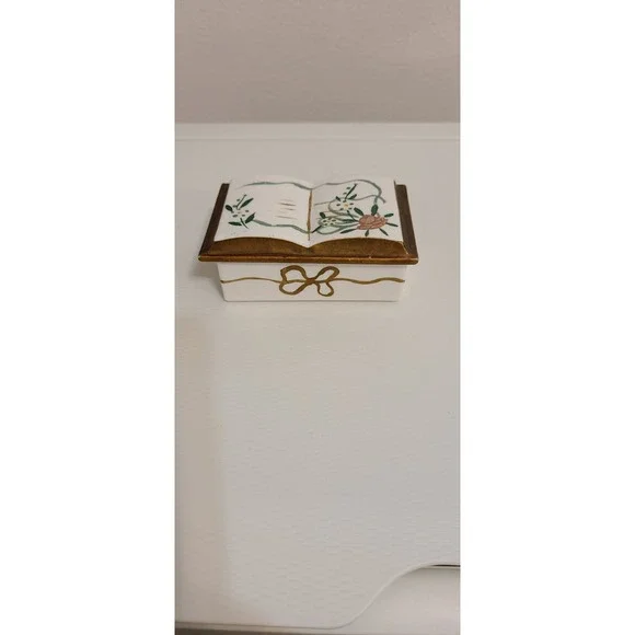 Vintage Elfinware Hand Painted Porcelain Trinket Box